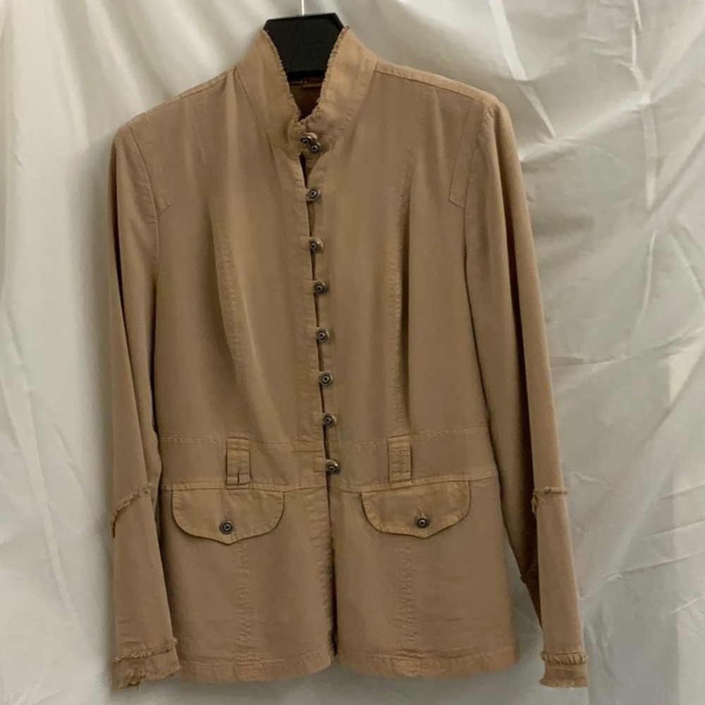 Women’s Lightweight Shirt-Jacket with Southwestern Styling